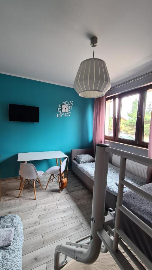 Urocze Apartamenty Na Wsi Goledzinow Exterior photo